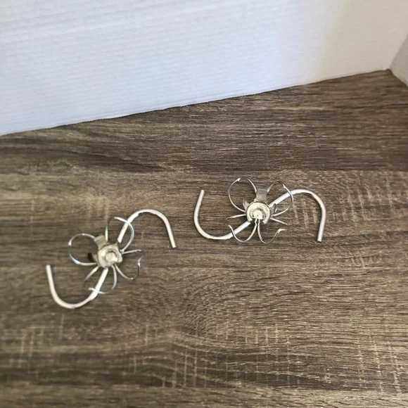 1950s Silver Tone Flower Candle Holders - Picture 4 of 10